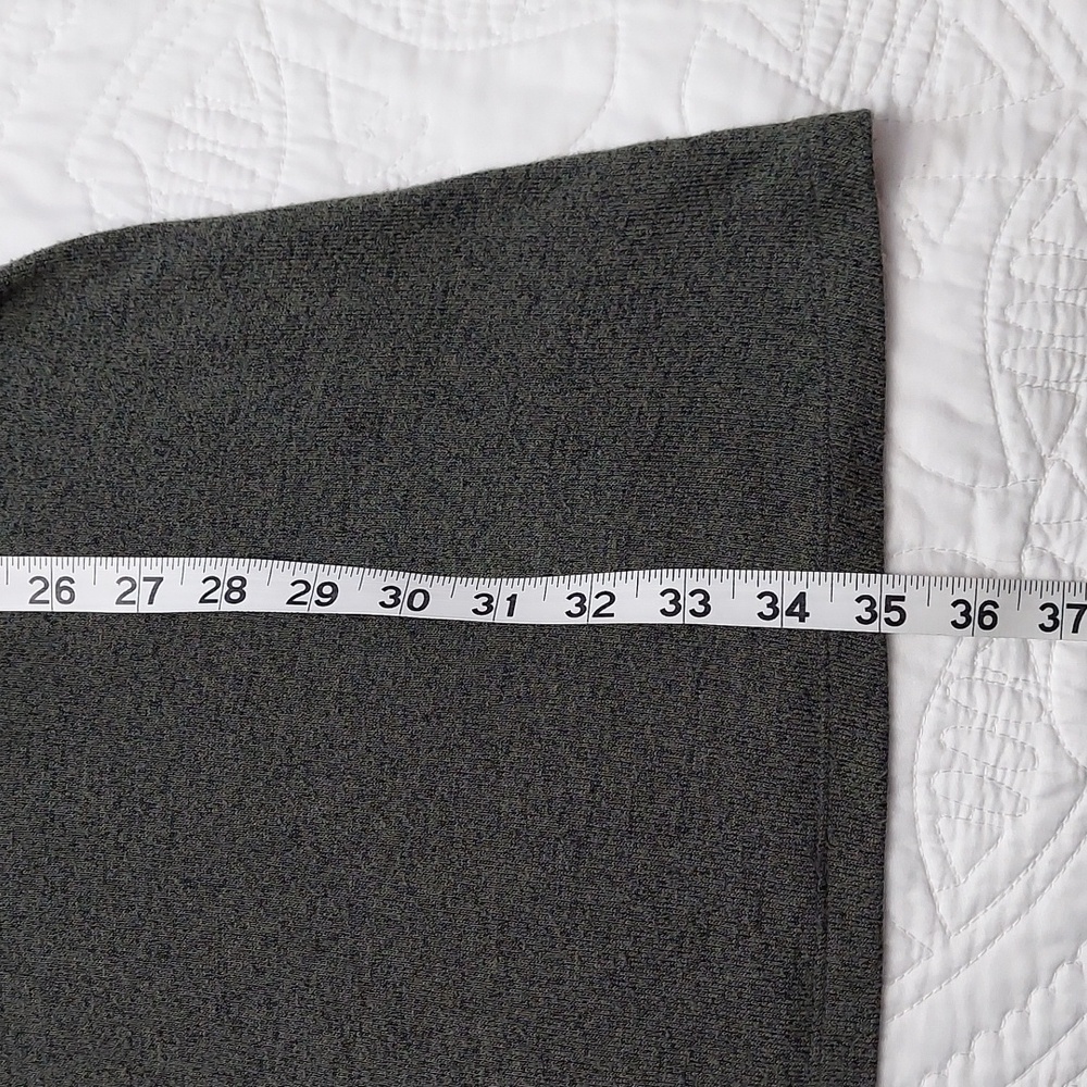 Express Boho V-Neck Long Sleeve Olive and Black Sweater Dress, Size Large, EUC - Picture 7 of 7